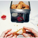 Voxi ties up with chicken shops to give greasy phone screens the slip